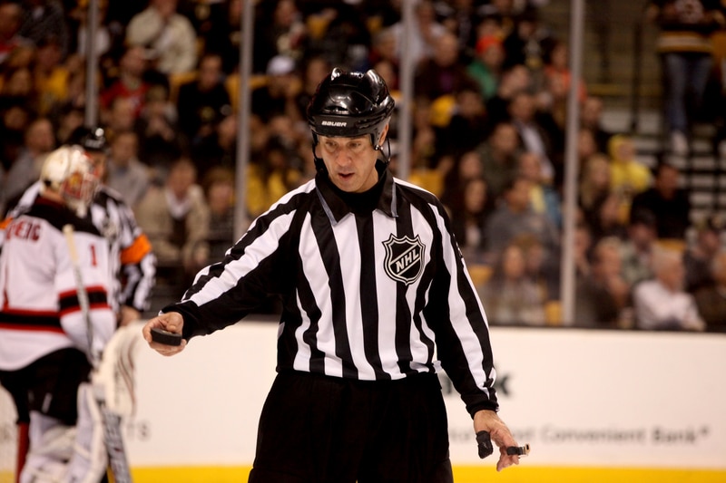 Can a Linesman Stop Hockey Play