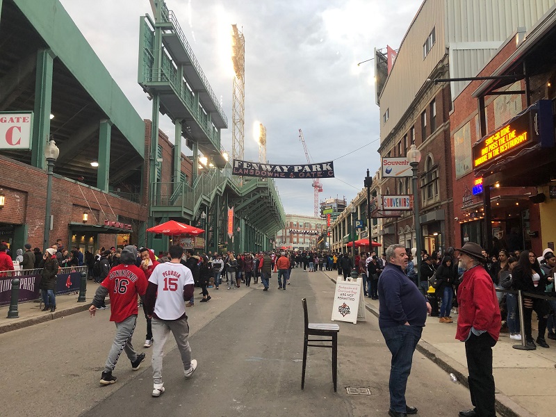 is there street parking at fenway park