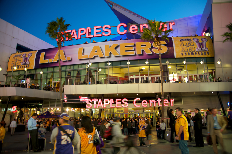 can you tailgate at staples center