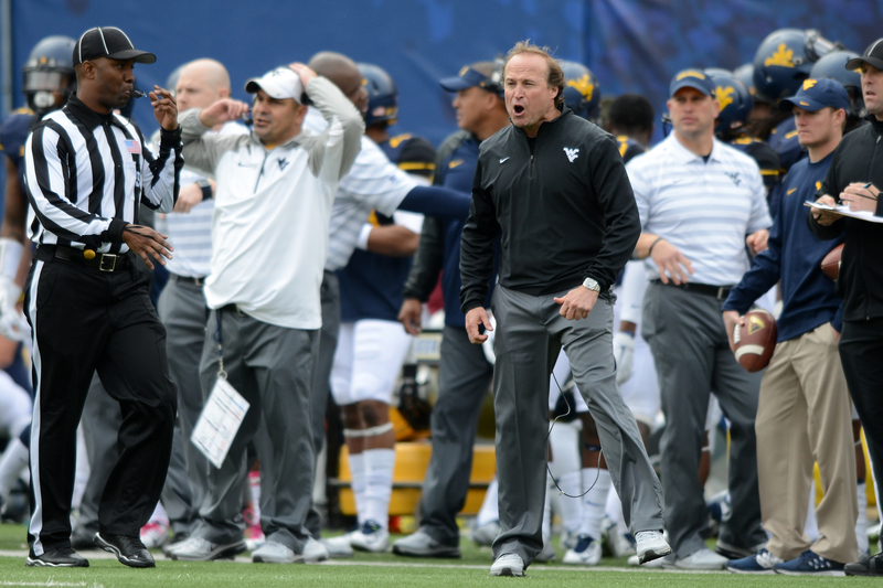 How Much Do College Football Coaches Make? | TSR