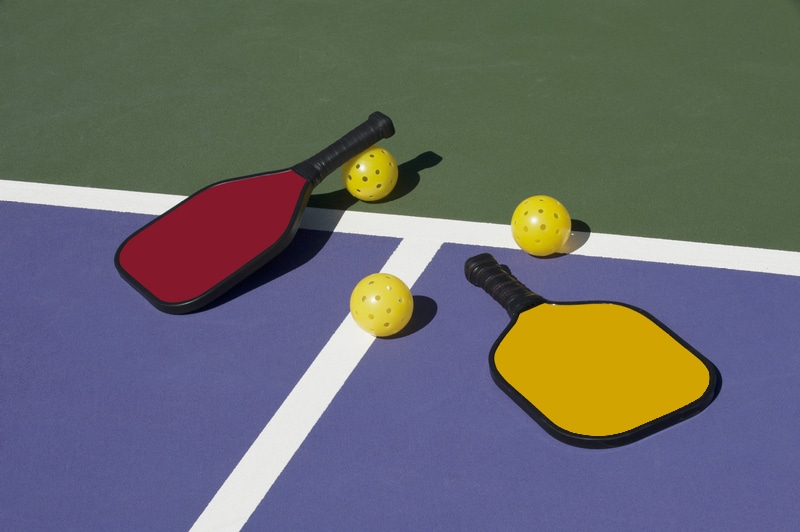How To Play a Pickleball Game Effectively in the Rain
