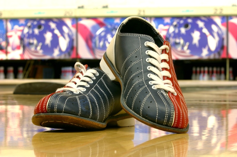 Should You Rent or Buy Your Bowling Equipment