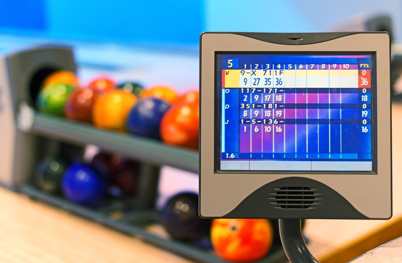 How Does Bowling Scoring Work - How to Keep Score? | TSR
