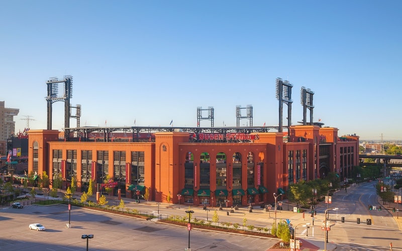 Busch Stadium Guide – Where to Park, Eat, and Get Cheap Tickets
